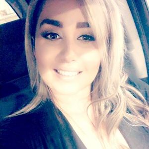 Meet your Posher, Yessica